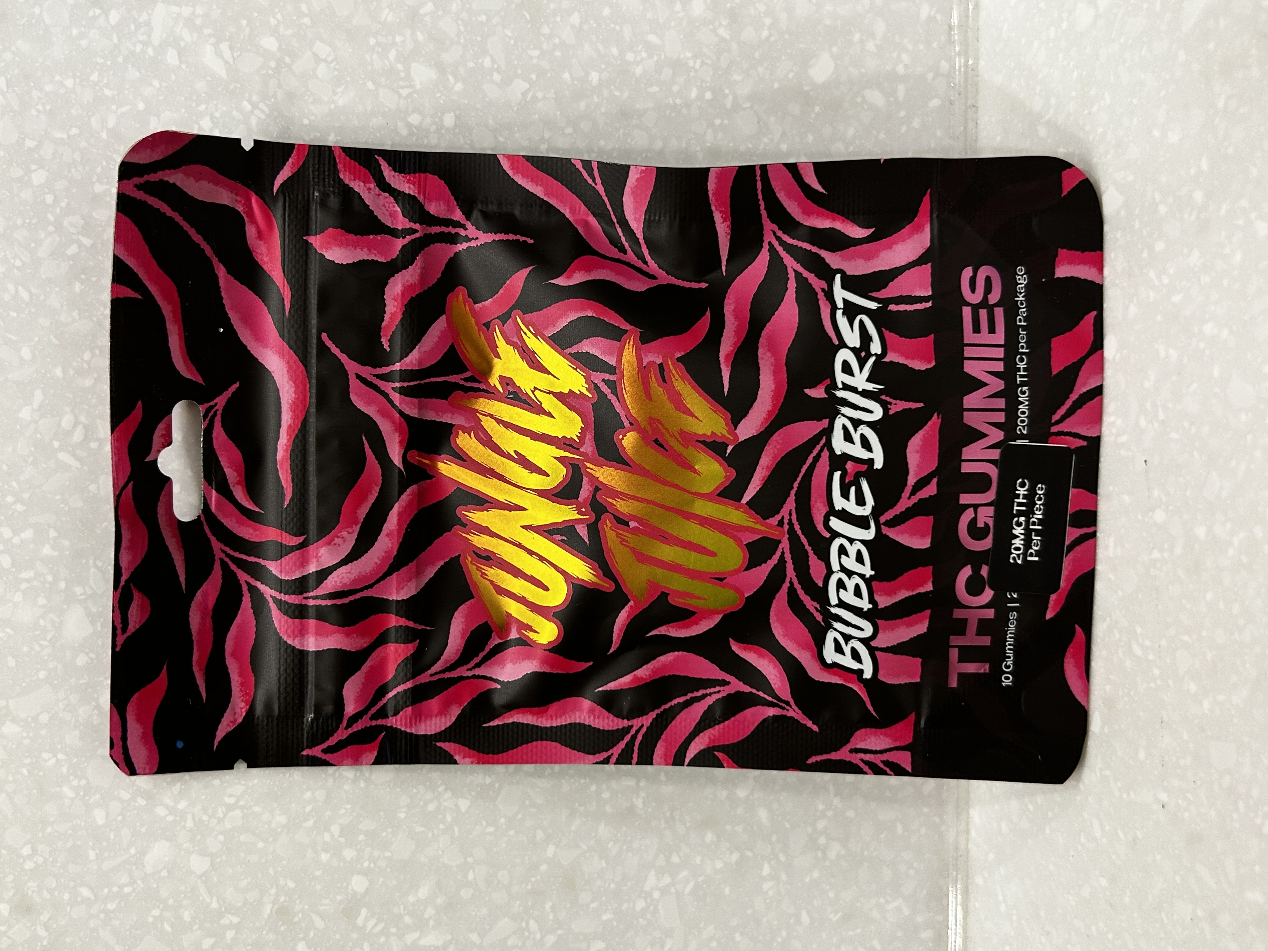 Photograph of product: Jungle Juice | Gummies | Bubblegum | 200mg