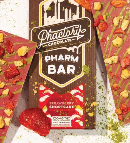 Photograph of product: Strawberry Shortcake Pharm Bar | 100mg