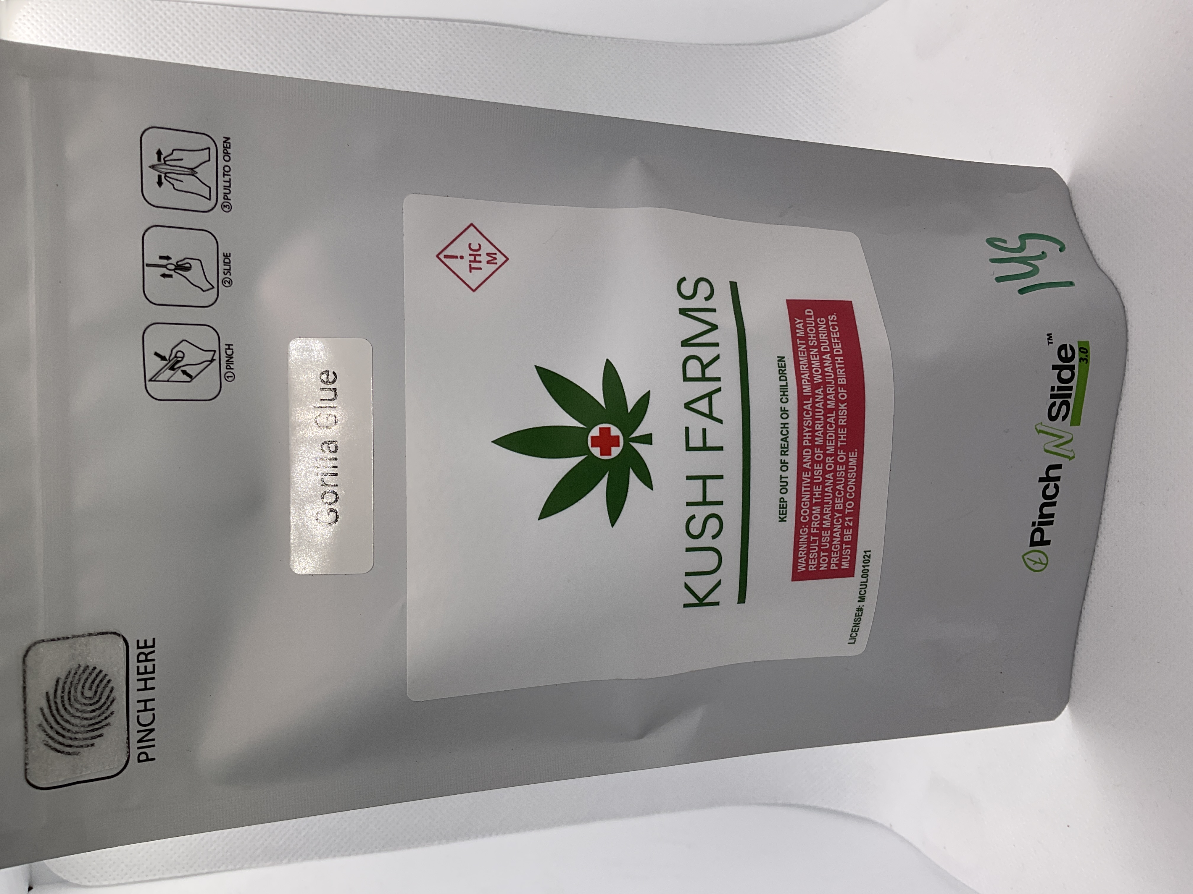 Photograph of product: Kush Farms | 14g | Gorilla Glue