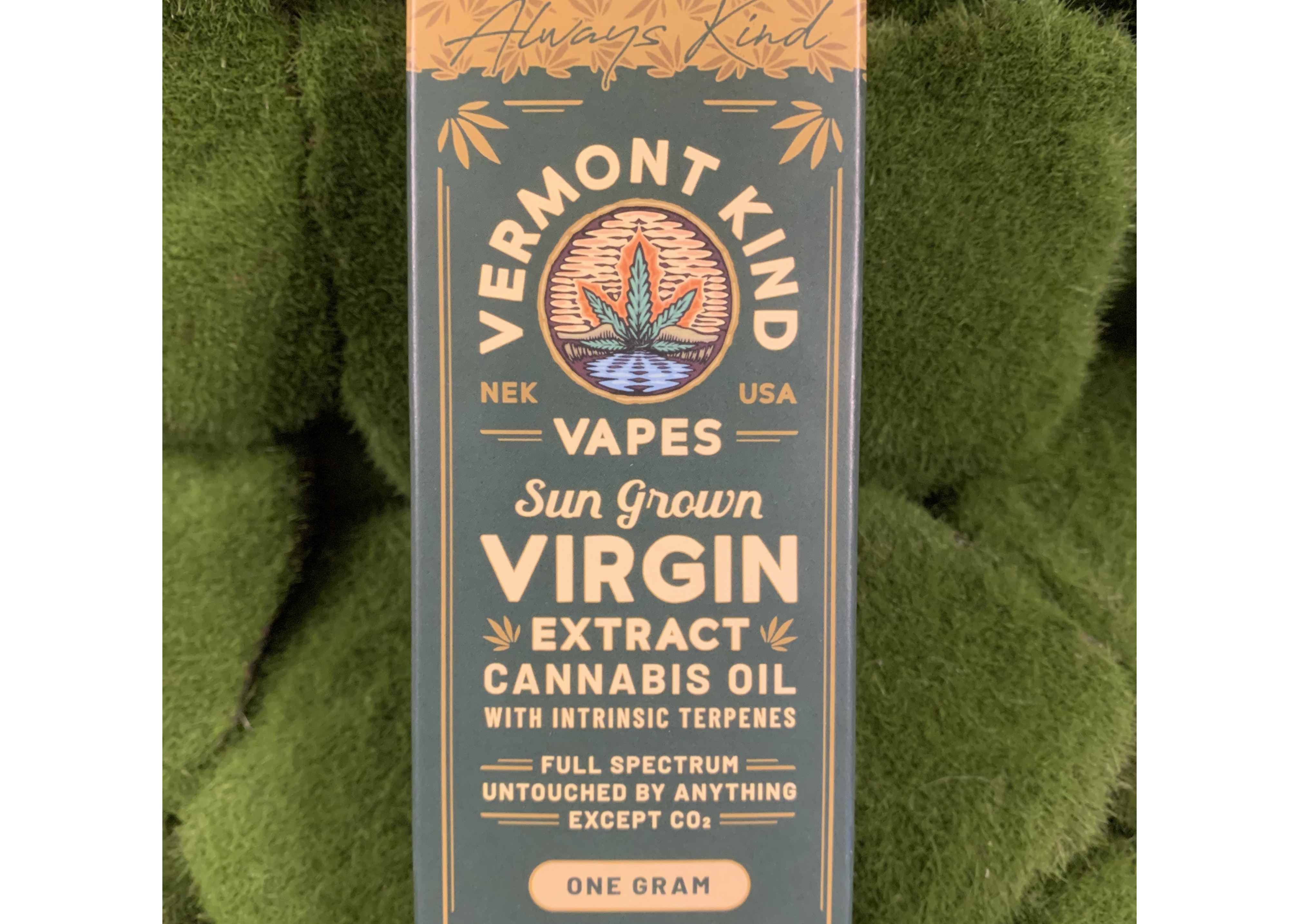 Photograph of product: Oui'd Oil Vape Cart | Queen's Sangria | Vermont Kind Craft Oui'd