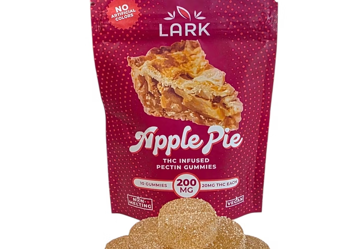 Photograph of product: Lark Apple Pie Pectin Gummies
