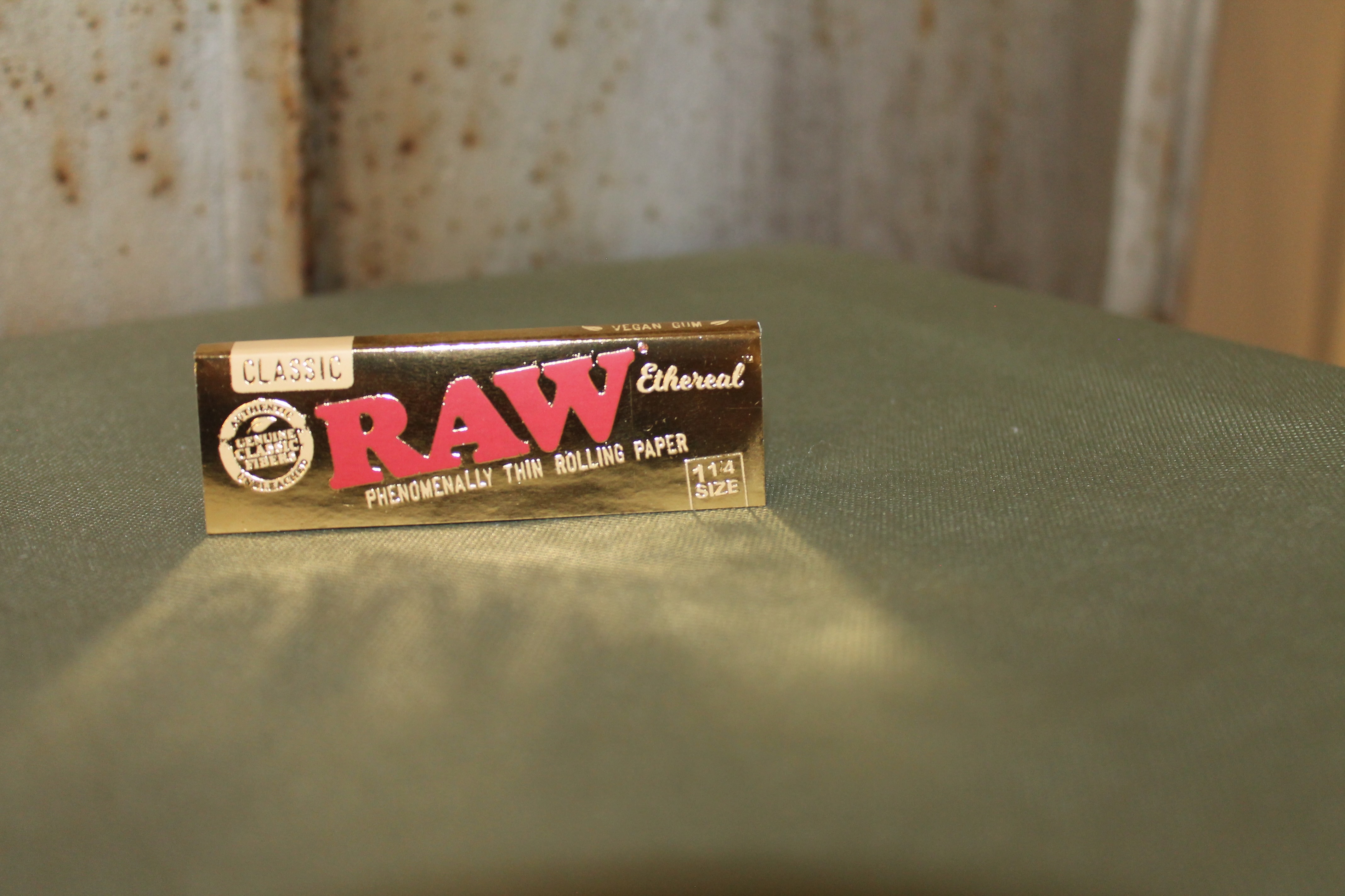 Photograph of product: Raw I Ethereal Papers 1 1/4