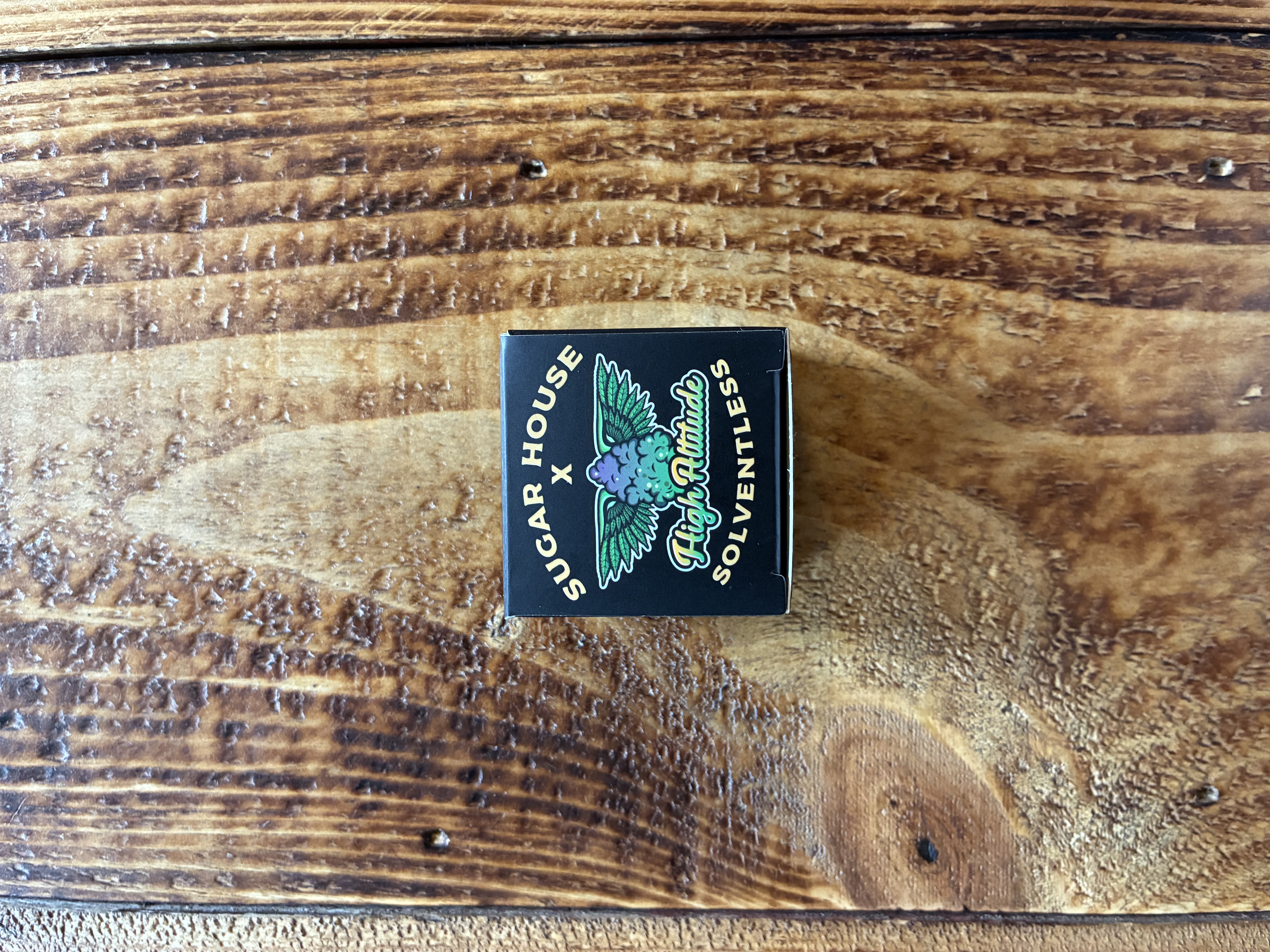 Photograph of product: High Altitude Oui'd Reckless Rainbow au chocolat Rosin