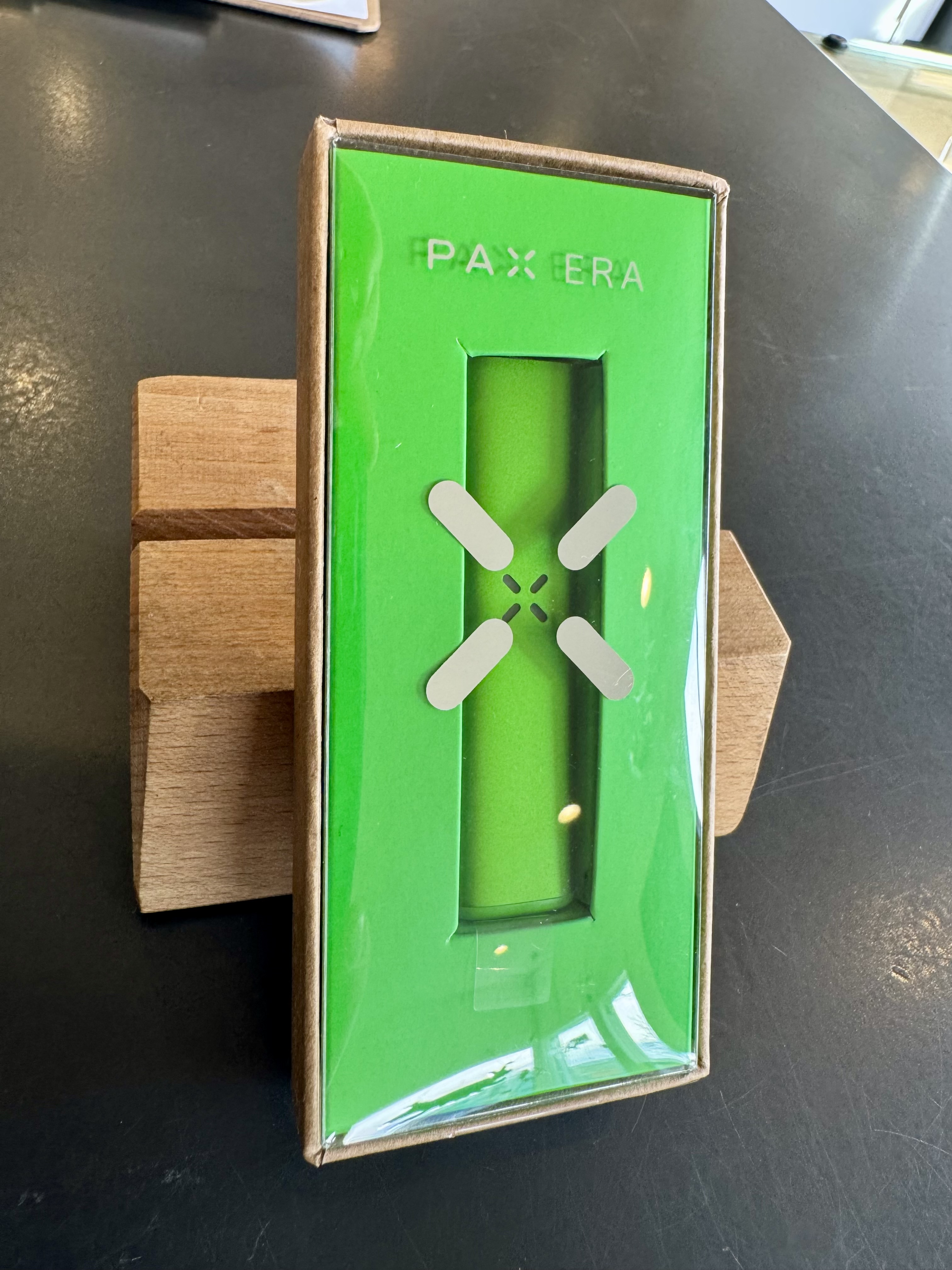 Photograph of product: PAX Era Life Battery (Ultragreen)