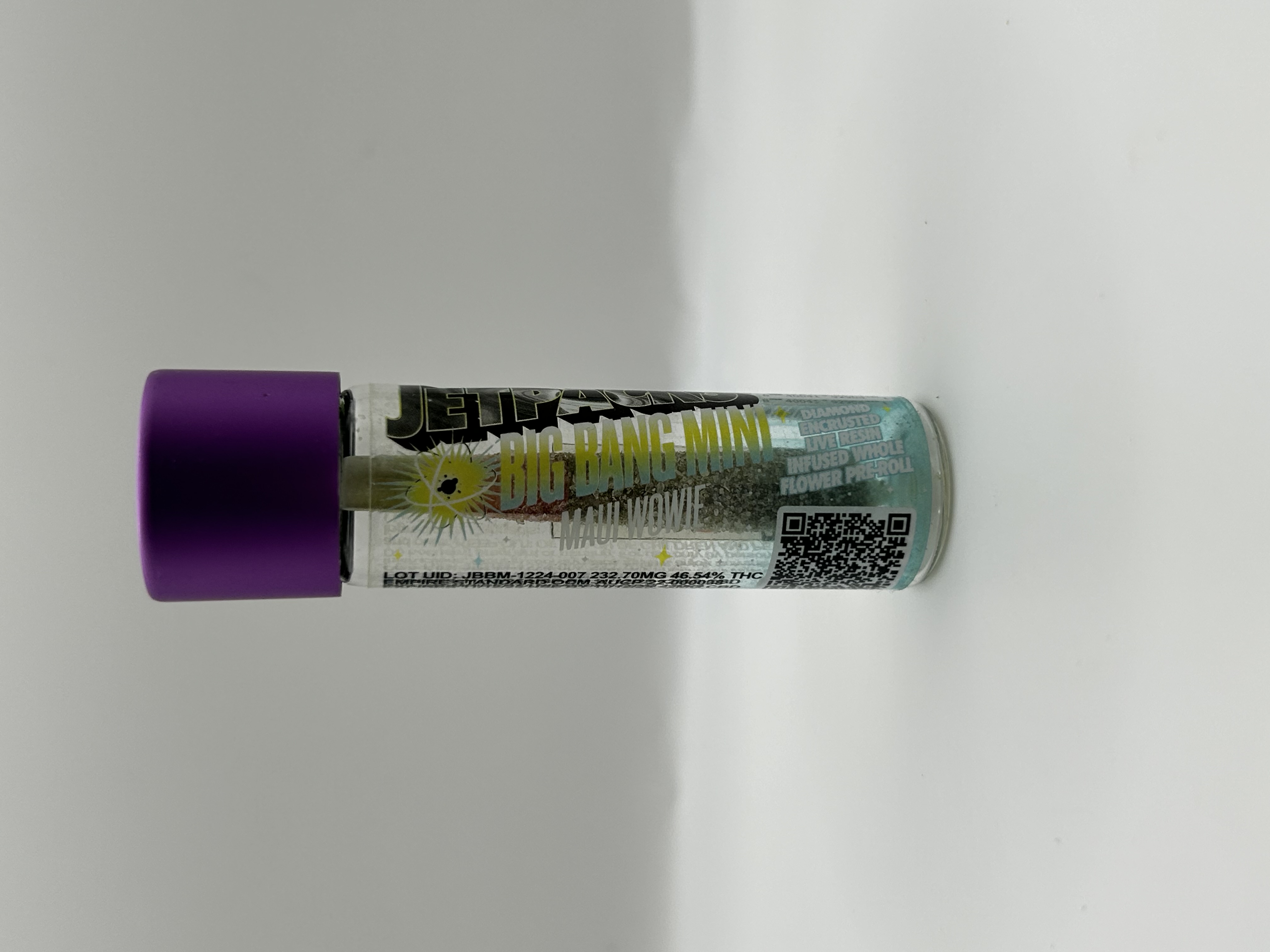 Photograph of product: Jetpacks | Maui Wowie | Live Resin Infused Mini Preroll