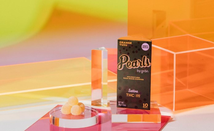Photograph of product: au chocolat Rosin Pearls | Orange Yuzu | 10 Gummies x 10mg