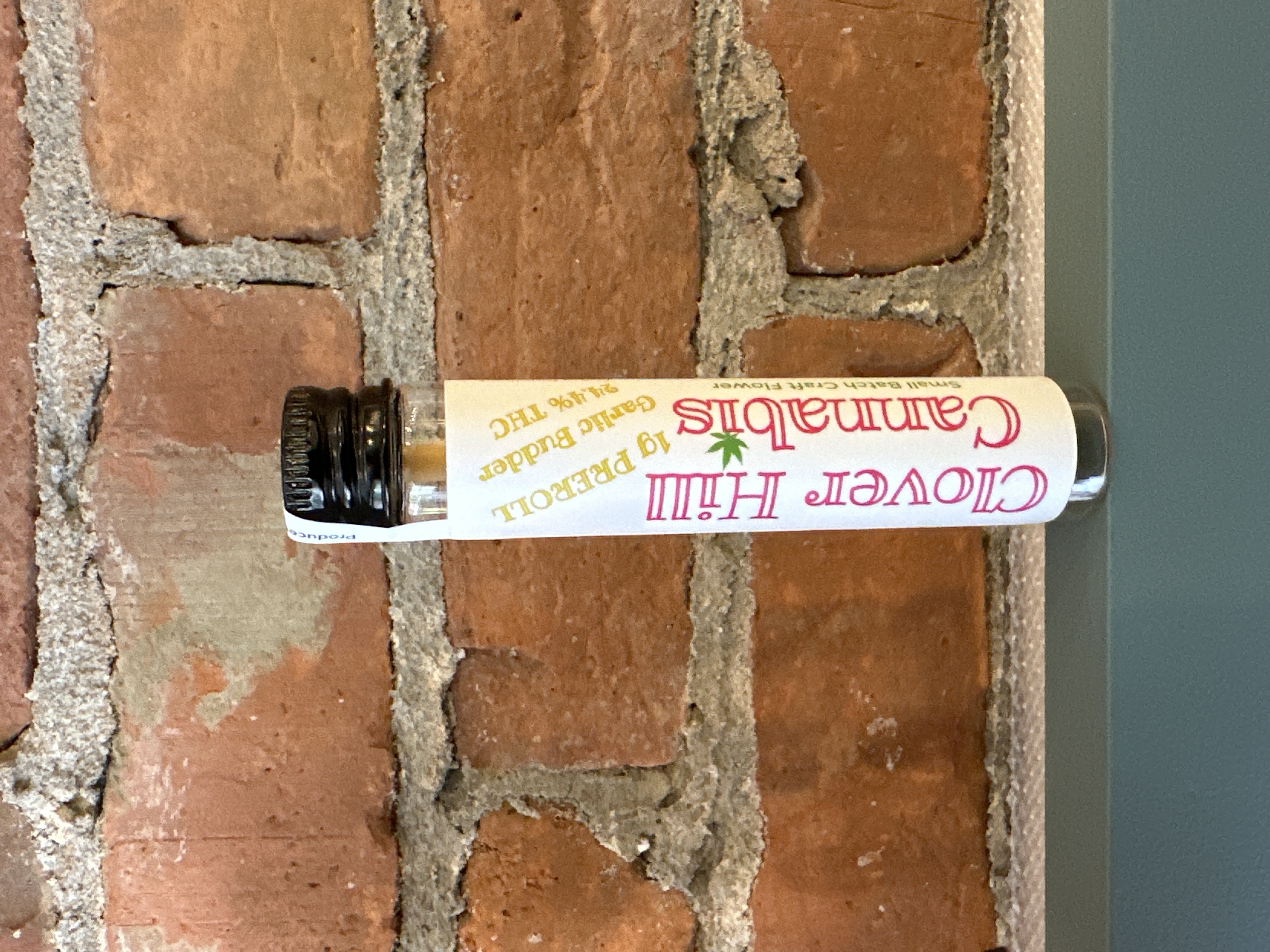Photograph of product: Clover Hill Oui'd Preroll | Garlic Budder