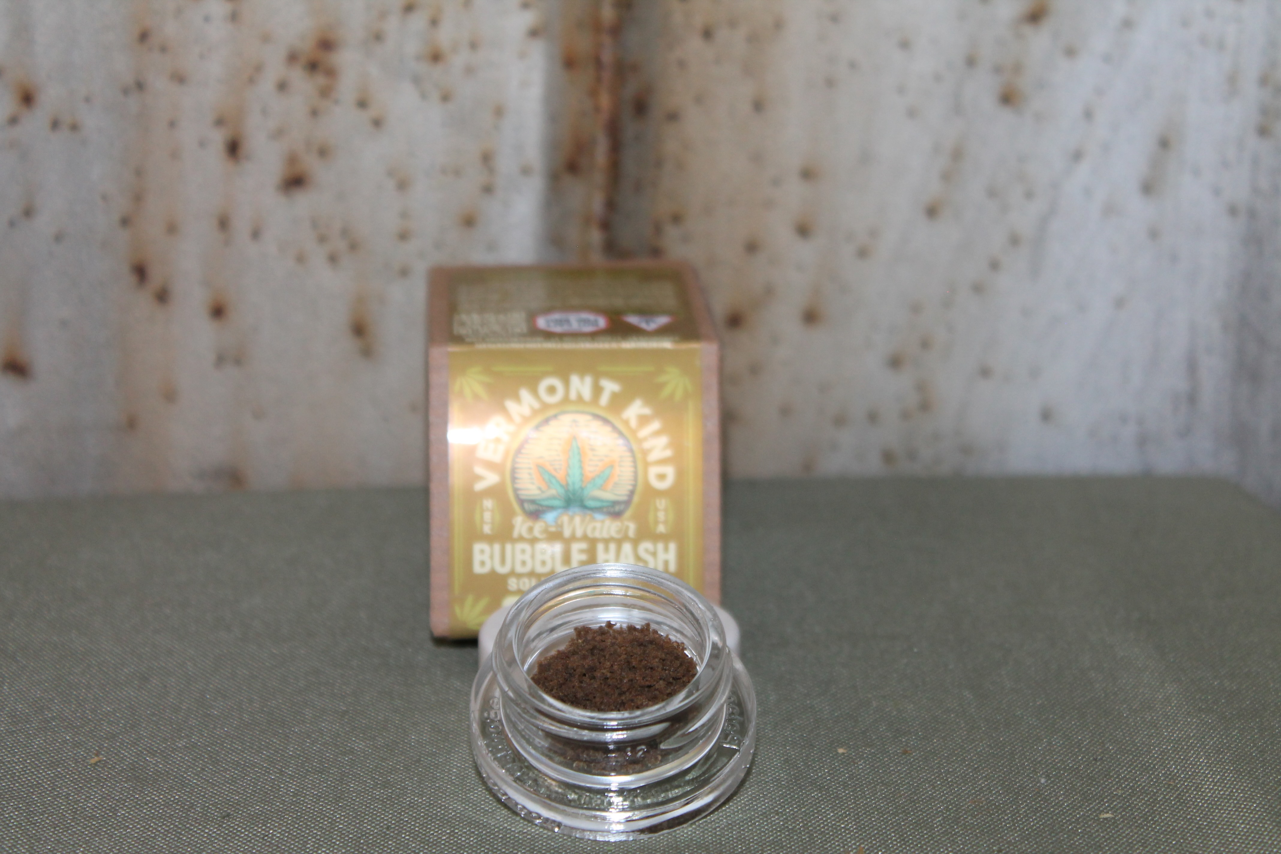 Photograph of product: Vermont Kind I Tar Pit x Oilspill I Bubble au chocolat