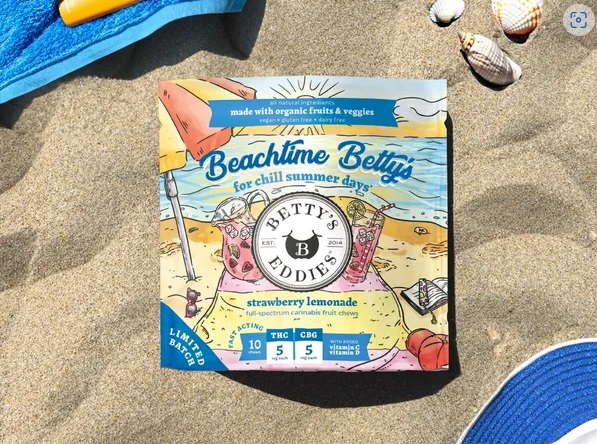 Photograph of product: Beachtime Betty's Strawberry Lemonade 50mg Betty's Eddies