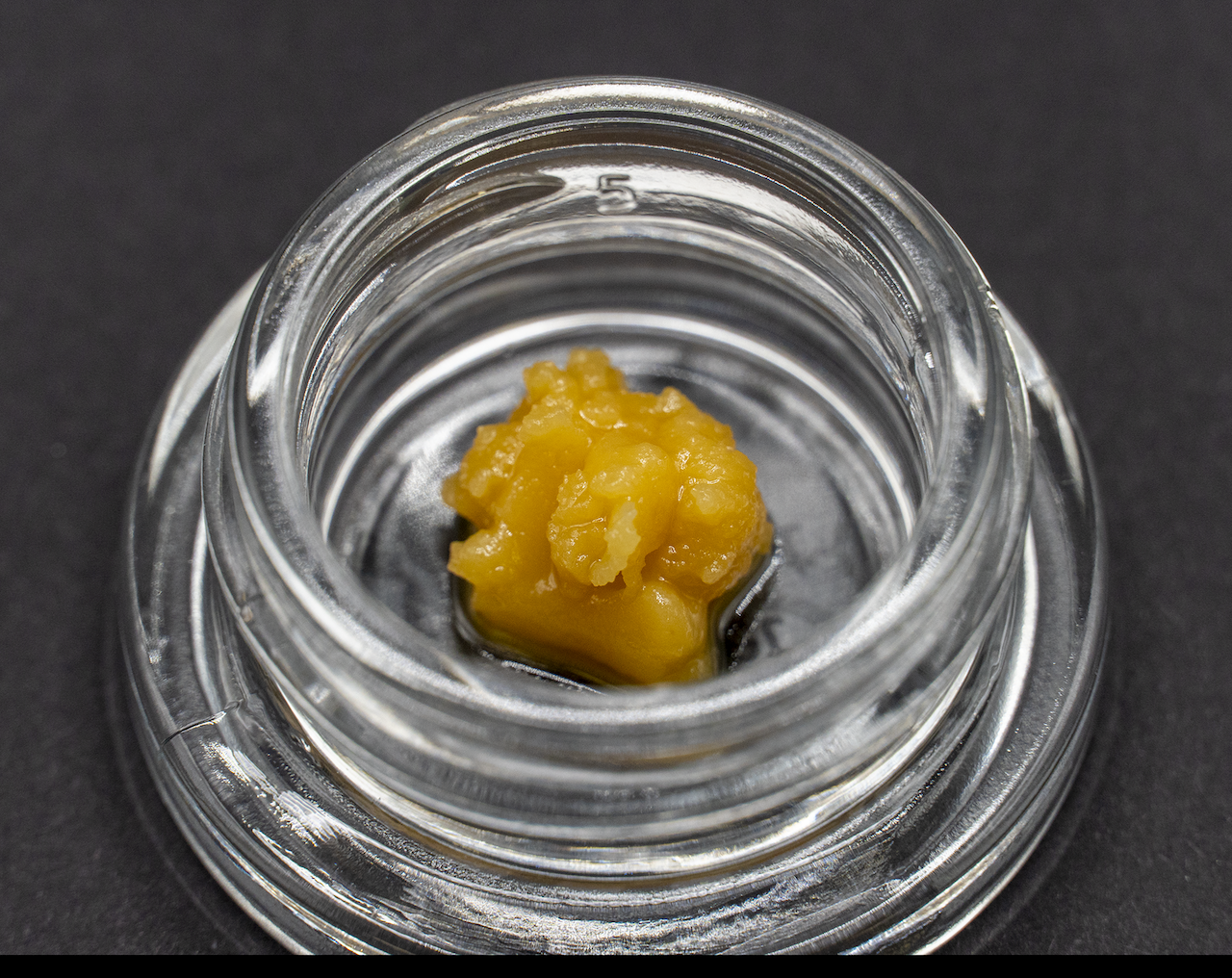 Photograph of product: Cold Snap Live Resin Budder 1g - Beezle