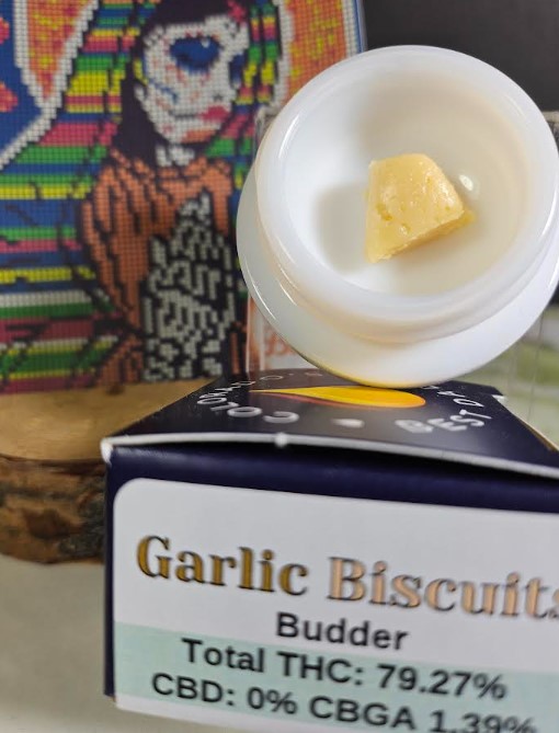 Photograph of product: Co. Best Dabs Budder Garlic Biscuits