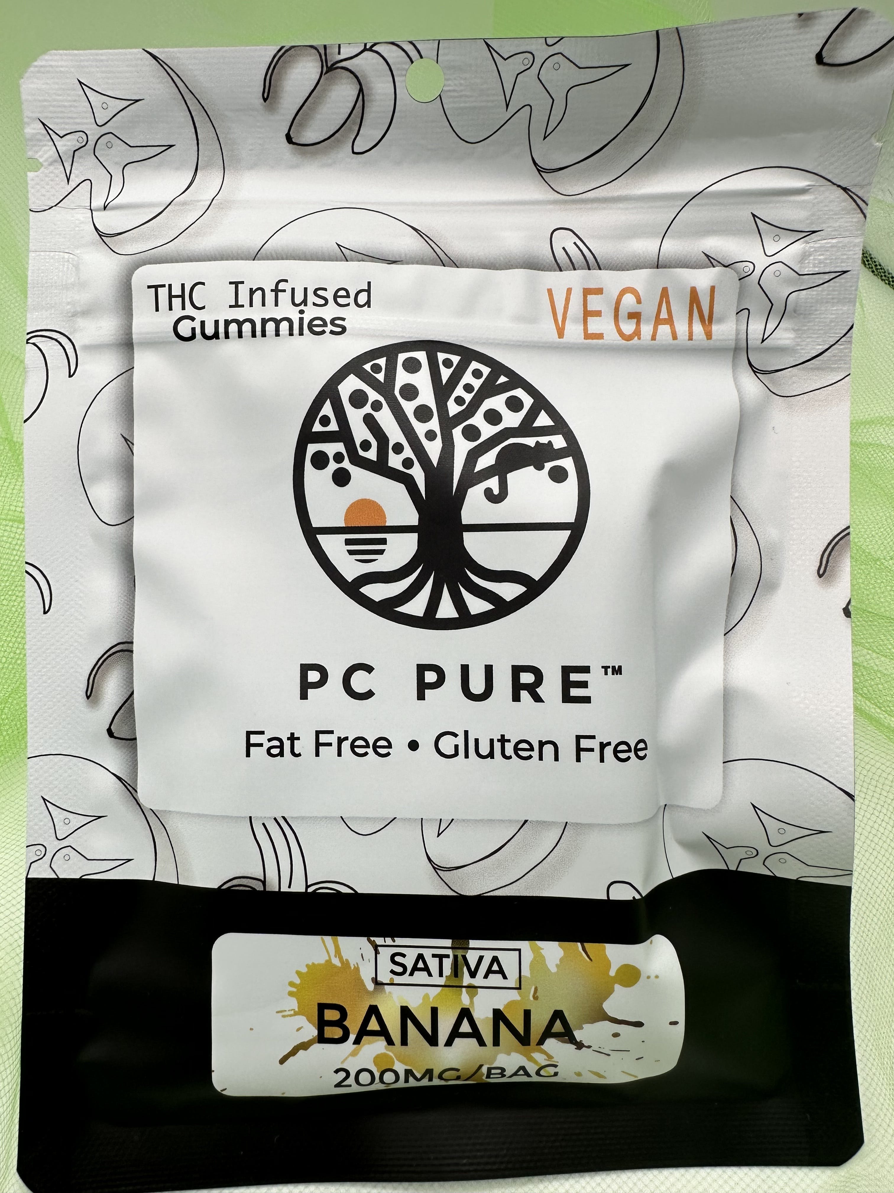 Photograph of product: GUMMY - BANANA - 20MG/PC - PC PURE