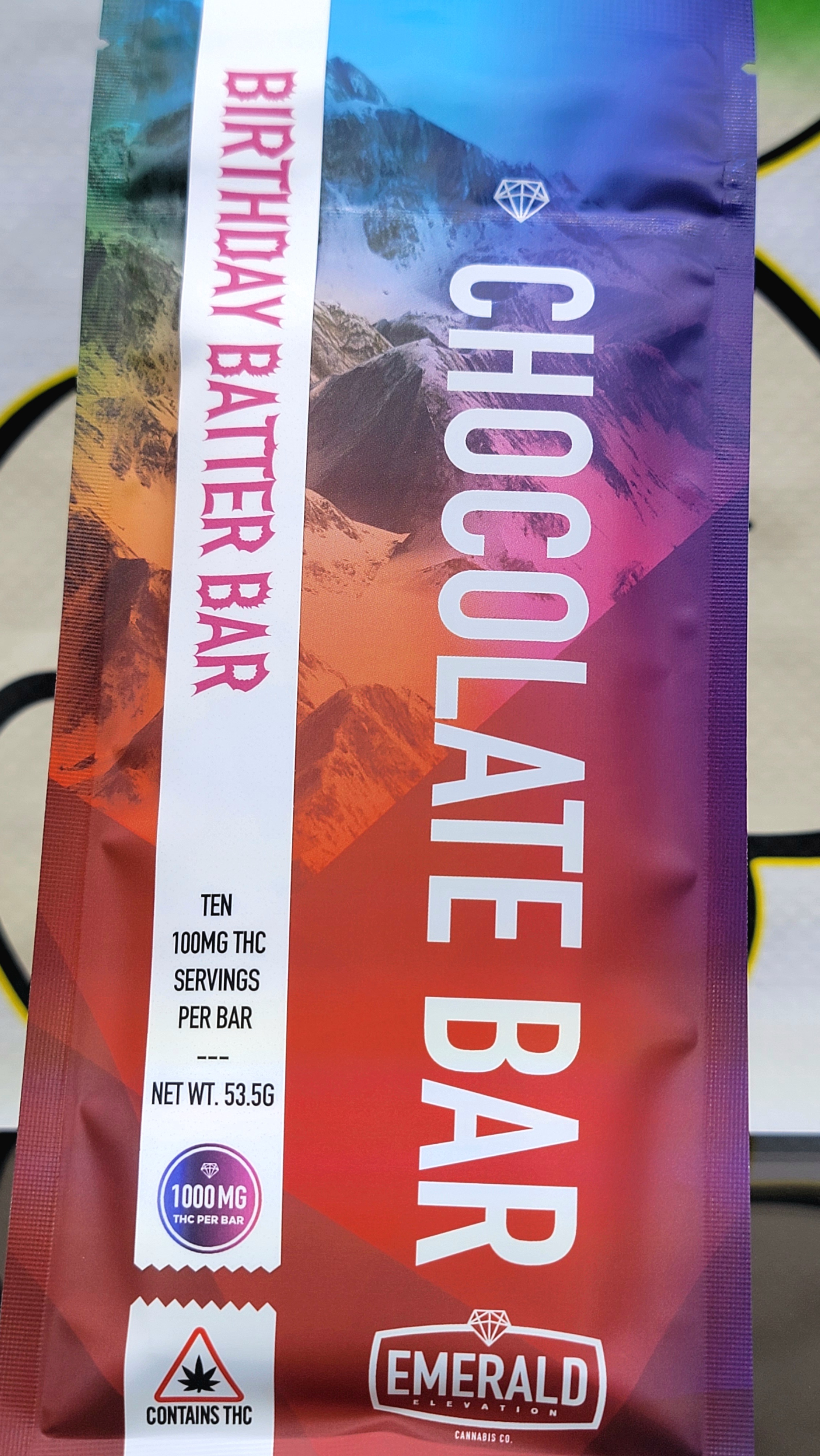 Photograph of product: Cold Brew Cookies and Cream Chocolate Bar