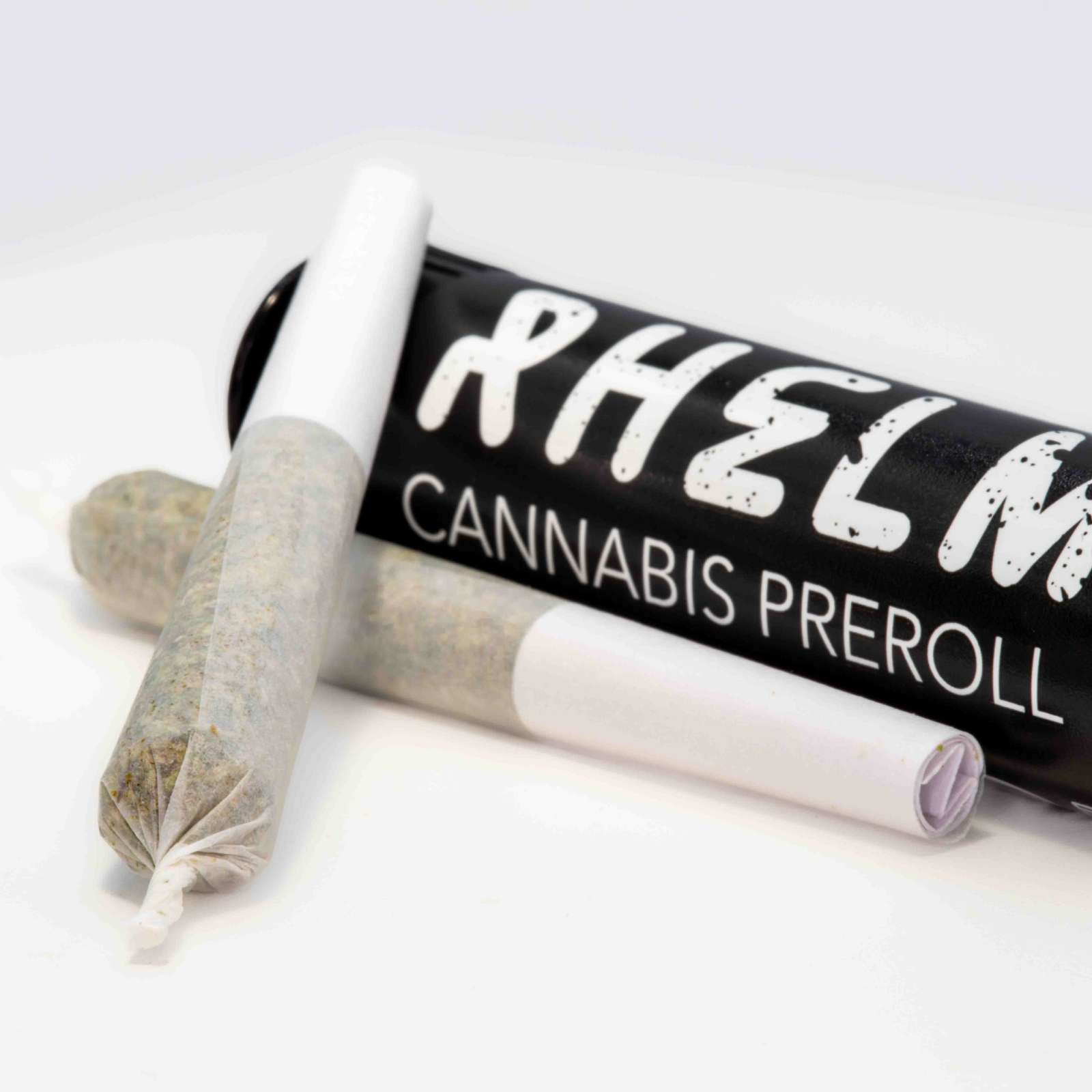 Photograph of product: General Zod (1.0g Pre-Roll Pack 0.5g 2pk)