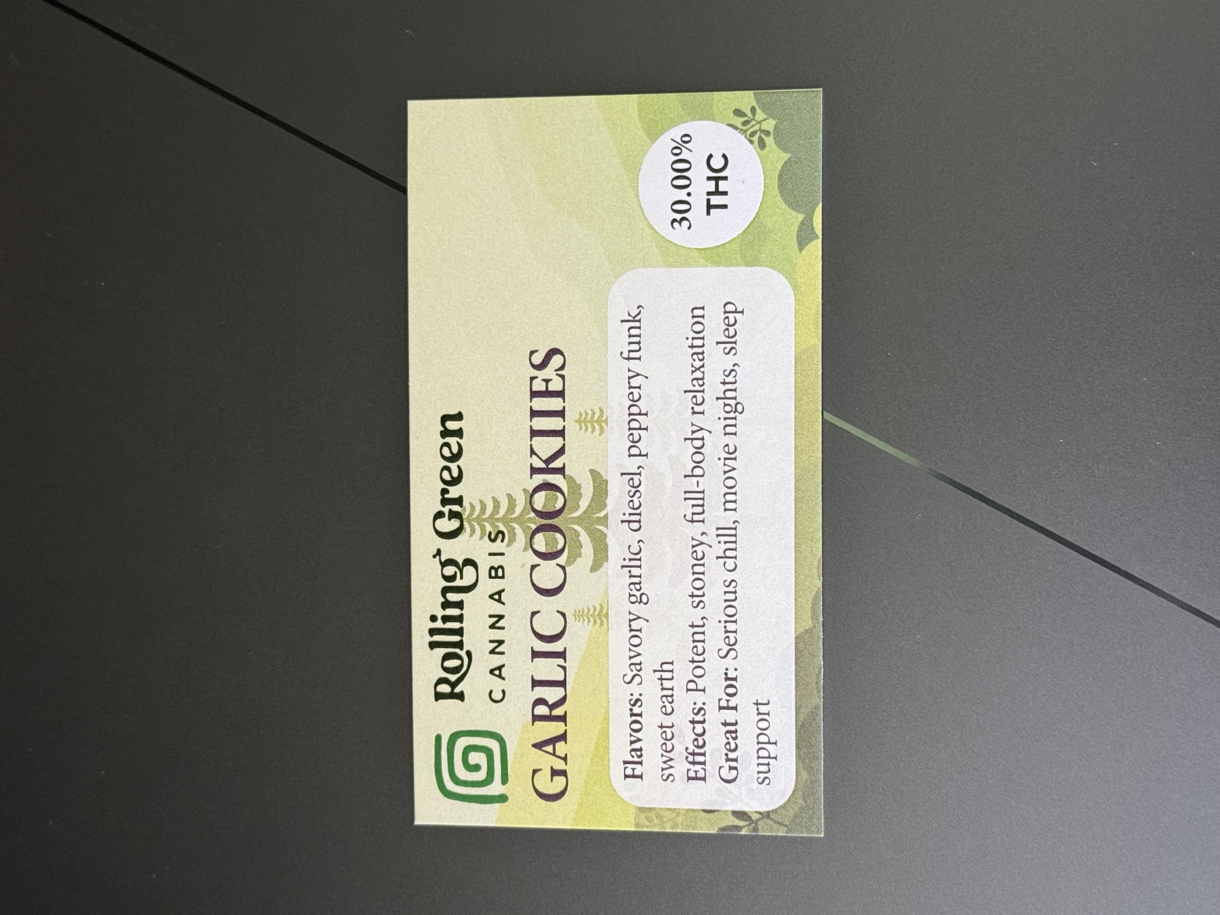 Photograph of product: Rolling Green Oui'd Flower - Garlic Cookies - 3.5g