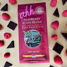 Photograph of product: Sexy Raspberry Rosin Revive (S) 100mg Full Spectrum au chocolat Rosin Dark Chocolate