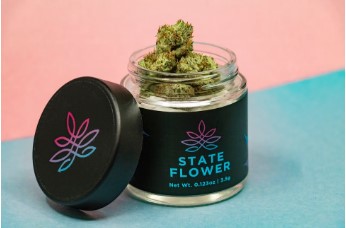 Photograph of product: State Flower | Peanut Butter Souffle - 3.5g