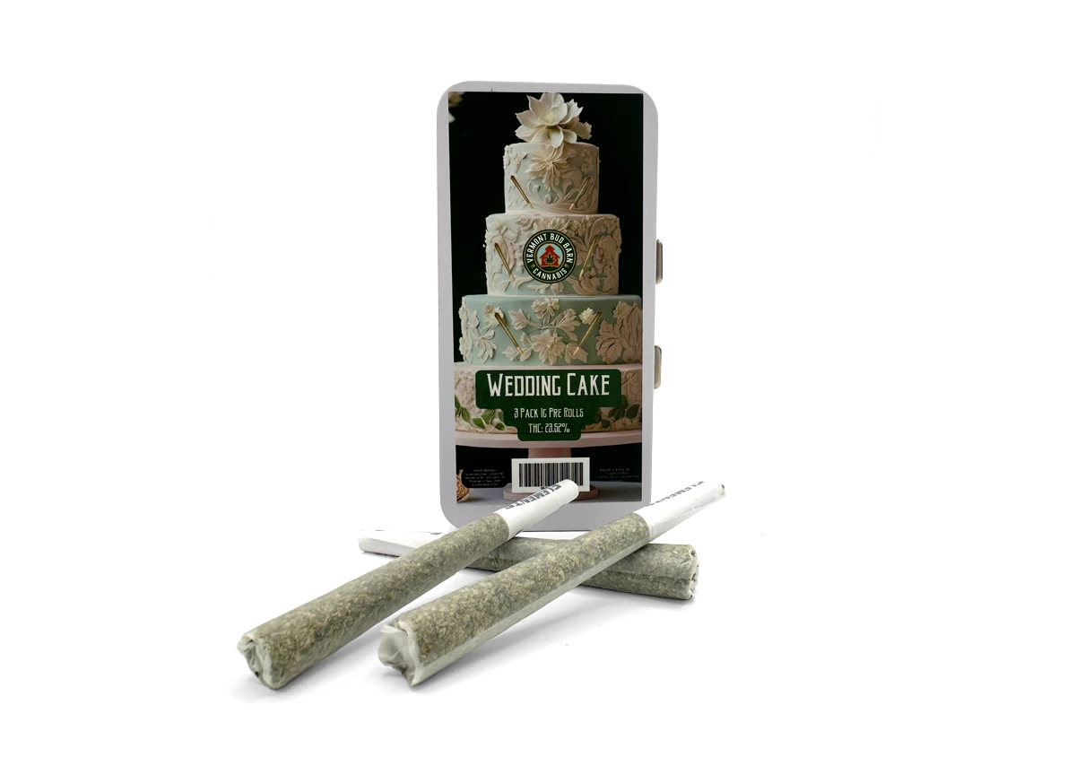 Photograph of product: Bud Barn - Wedding Cake - 3x 1g Pre-Rolls