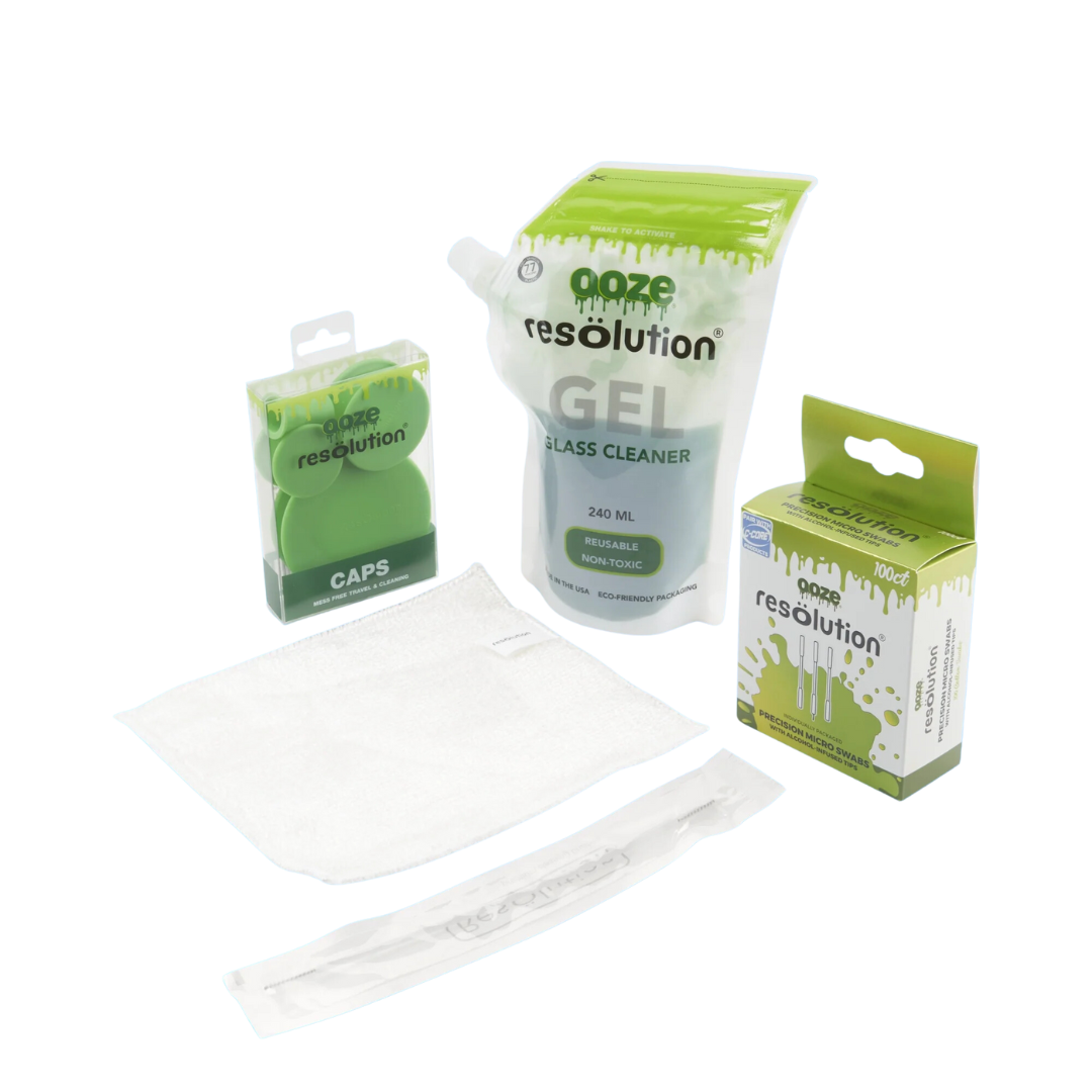 Photograph of product: Ooze Resolution spotless Cleaner Kit w/ Green caps