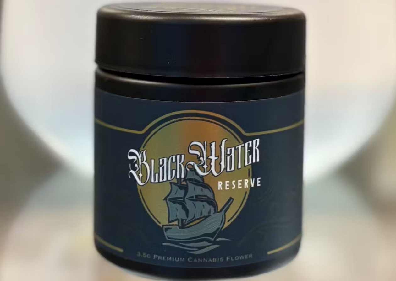 Photograph of product: Black Water Reserve | 3.5g | Pablo's Revenge