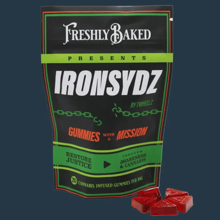Photograph of product: Uptown Berry Twist 5:2 (TH-oui:CBN)  | Live Resin Gummies | 100mg