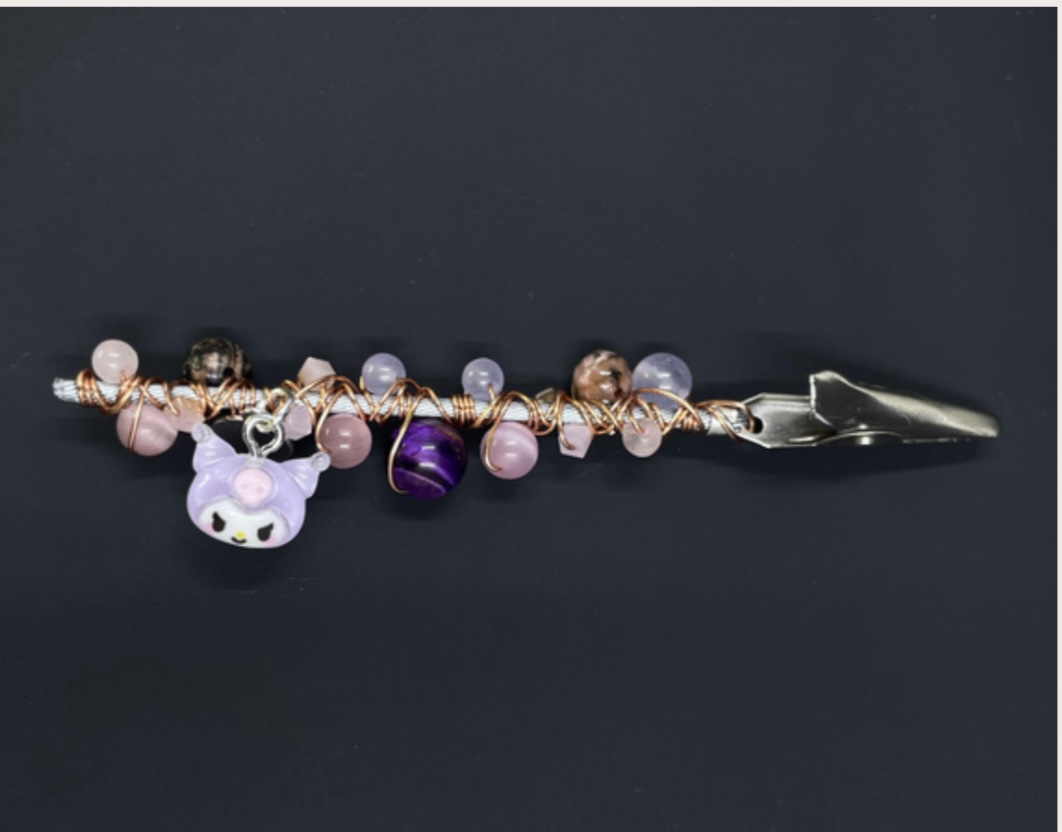 Photograph of product: Kuromi Acrylic Plate Roach Clip