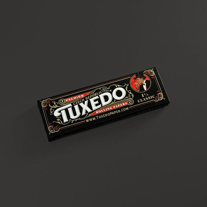 Photograph of product: Tuxedo Rolling Papers 1 1/4 50pk- Classic