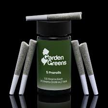 Photograph of product: Garden Greens l Candy Fumez Pre Roll 5pk l 2.5g