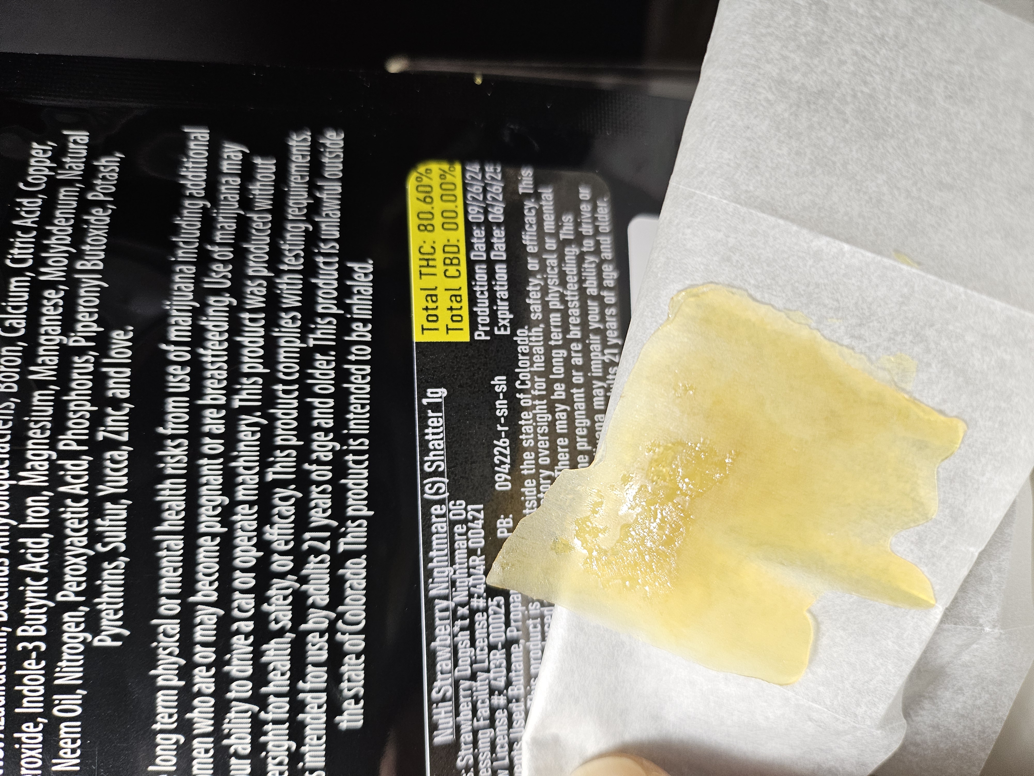 Photograph of Product: NuHi Shatter Strawberry Nightmare (S)