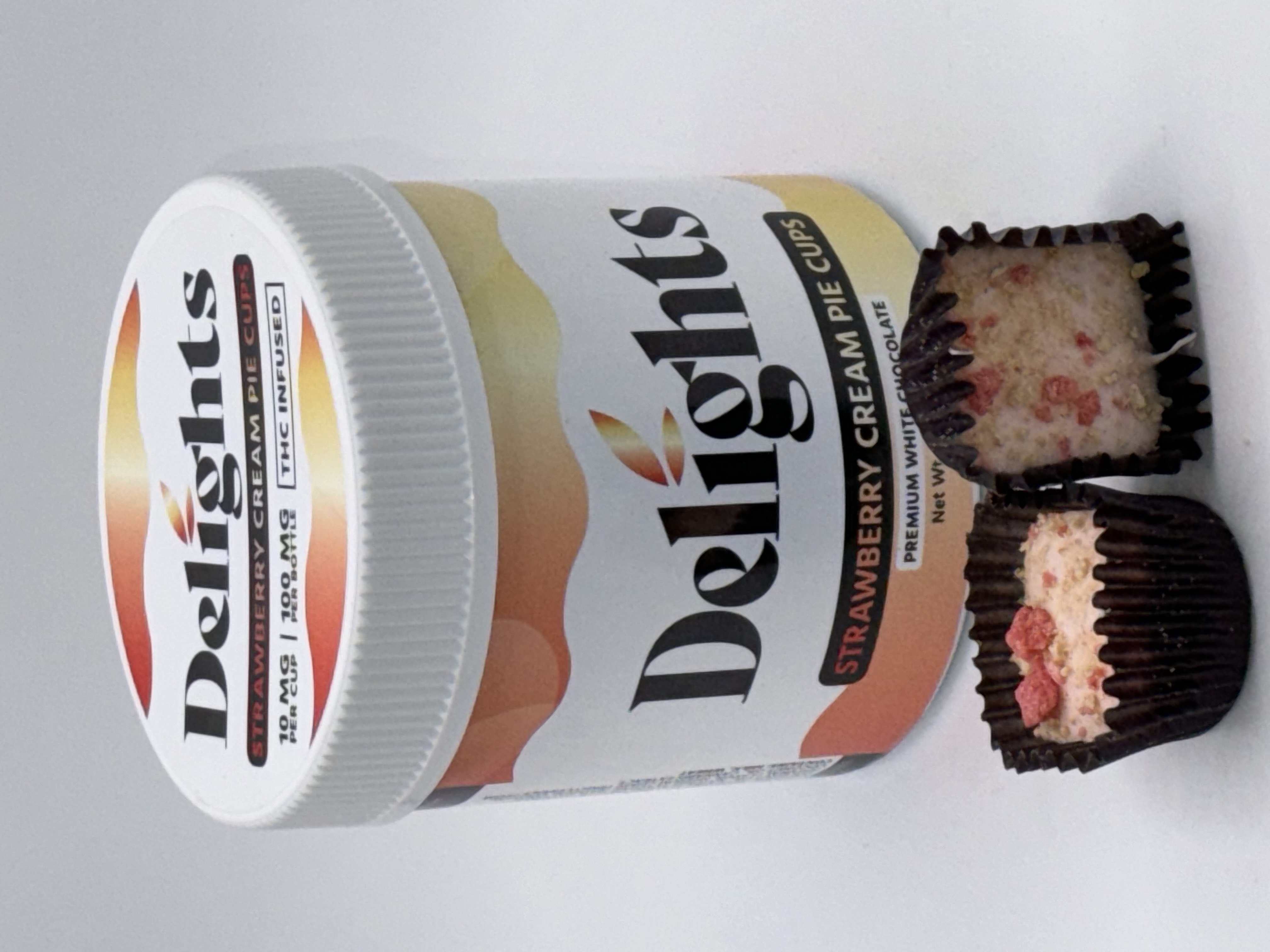 Photograph of product: DELIGHT BITES White Chocolate Strawberry Cream Pie