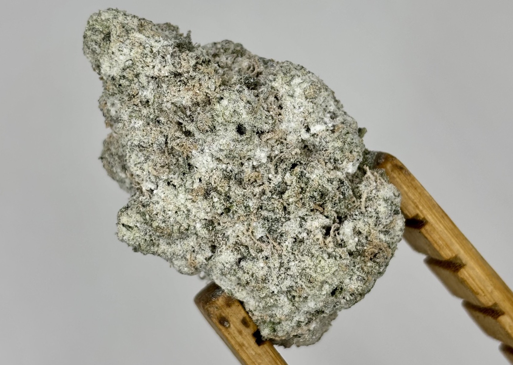 Photograph of product: NUMB | STRAWBERRY LEMONADE | BULK MOON ROCKS - 28g