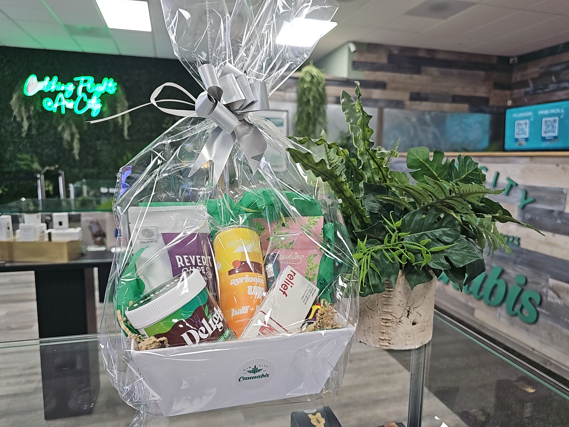 Photograph of product: Gift Basket & Wrapping