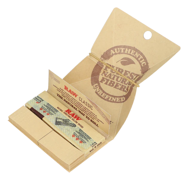 Photograph of product: RAW Classic Artesano Rolling Papers with Tips 1"
