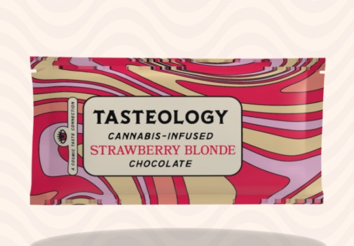 Photograph of product: Strawberry Blonde - Chocolate Bar | 90mg
