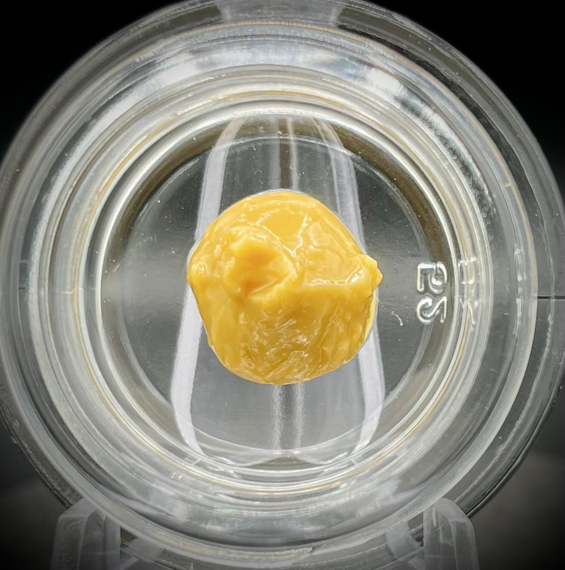 Photograph of product: Beezle Live Resin Resin Budder - Mount Firemount