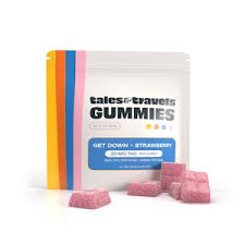 Photograph of product: Revolution Strawberry: Split-to-Dose Gummies 10pk/400mg