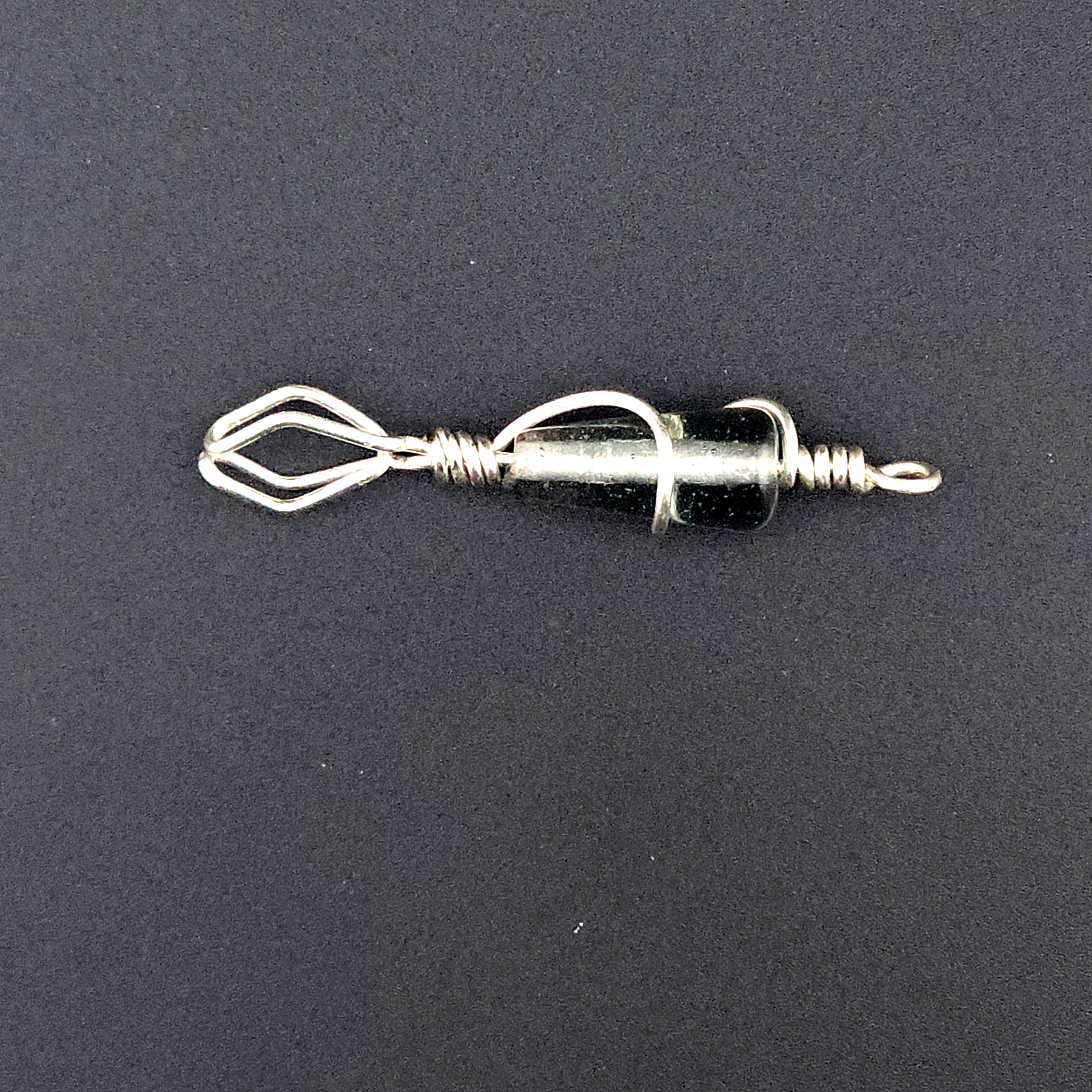 Photograph of product: Joint clips wire glass bead