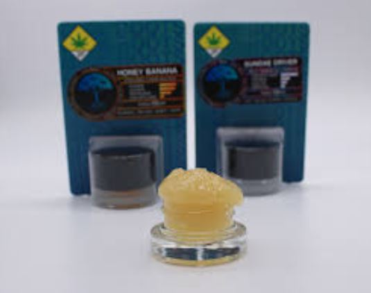 Photograph of product: Maui x Lemon Tree Live Resin Terpene Batter | 1g
