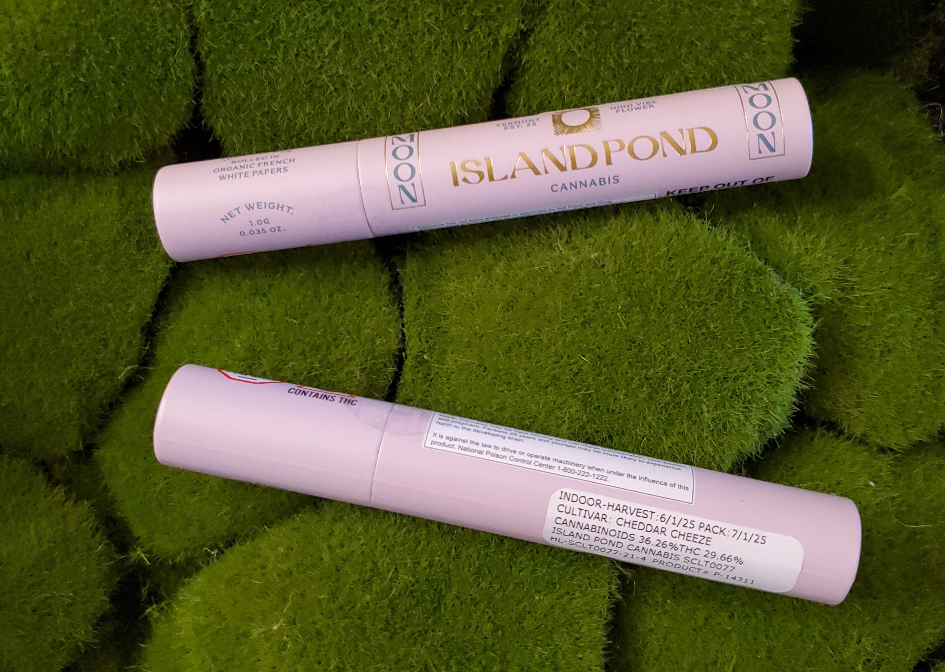 Photograph of product: Pre Roll Single | Cheddar Cheeze | Island Pond Oui'd Company