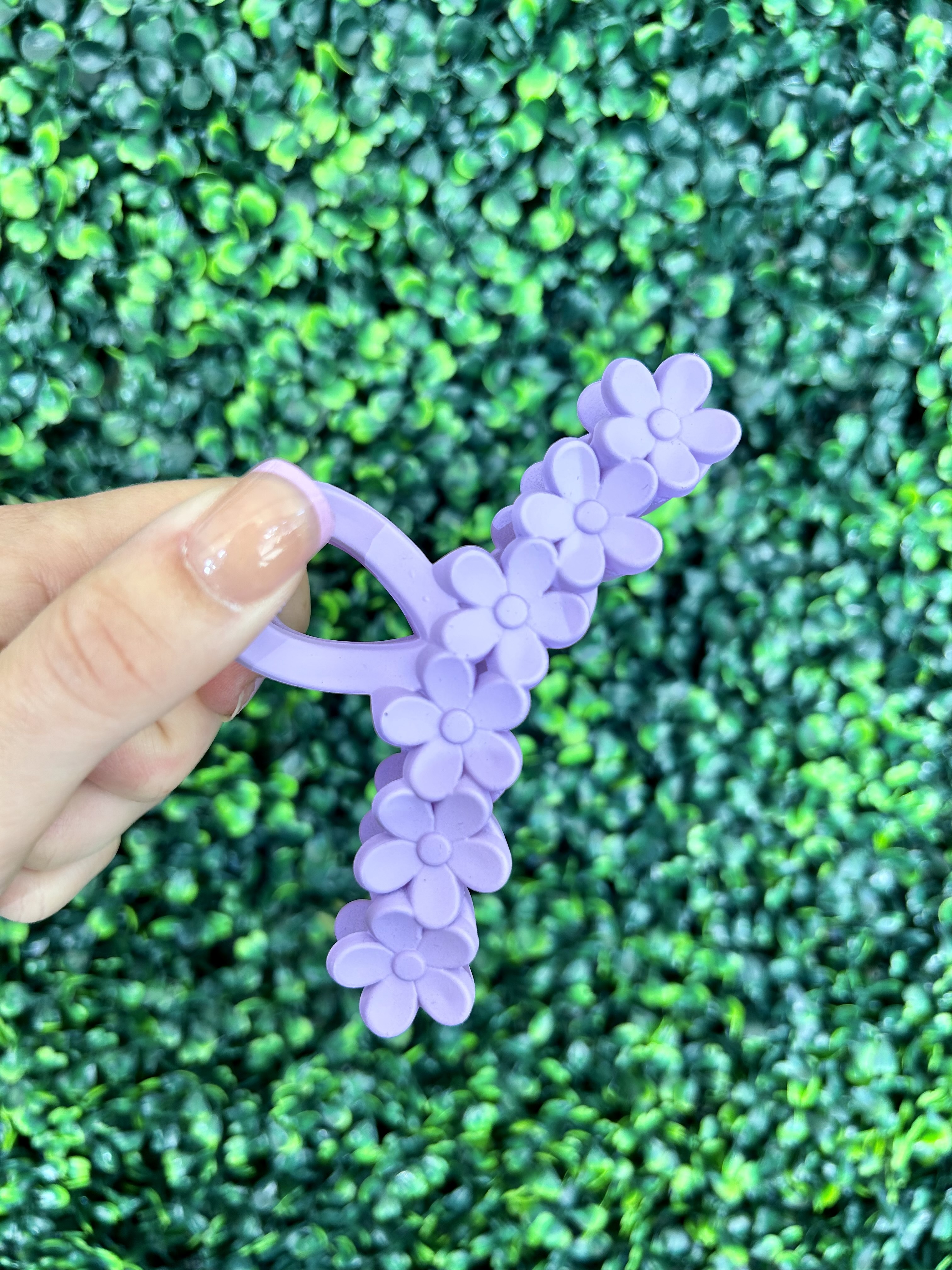 Photograph of product: Large Flower Claw Clip