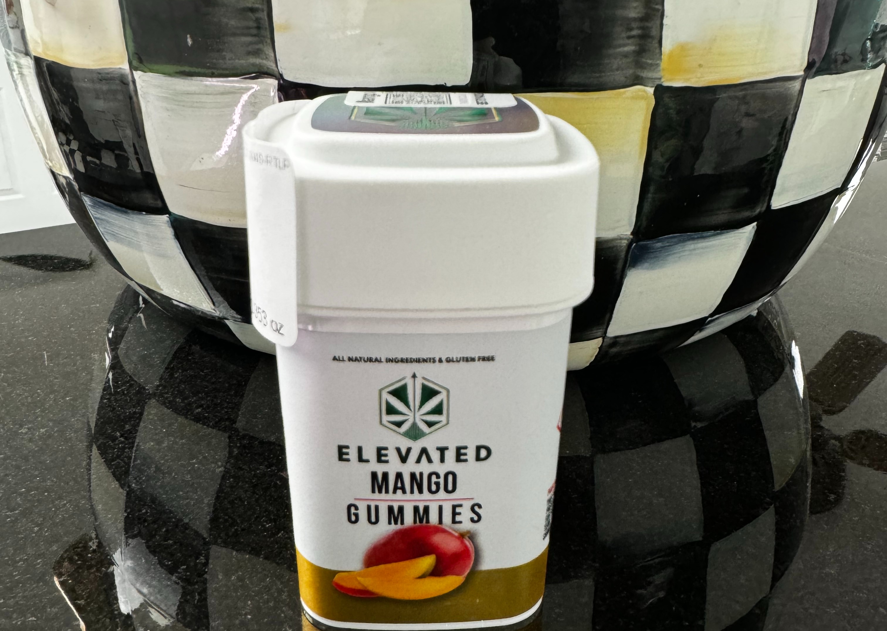Photograph of product: ELEVATED - MANGO Gummies 100mg (I)