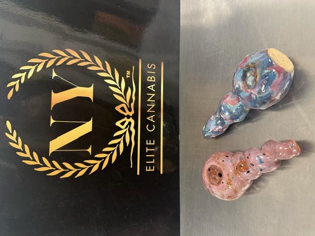Photograph of product: Large Ceramic Mixed Variety Pipes
