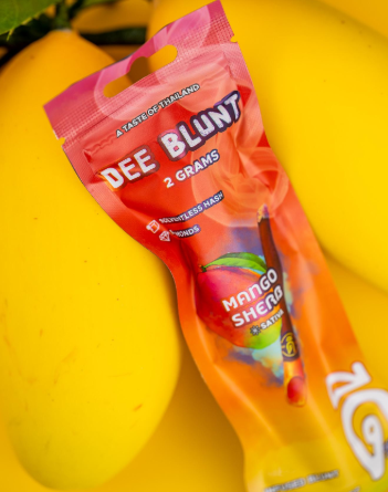 Photograph of product: Dee Thai | Honey Banana | Blunt Pre-Roll | 2g