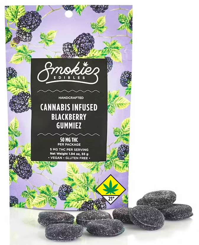 Photograph of product: Blackberry Oui'd Fruit Chews, 10-Pack