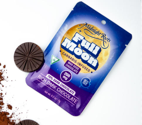 Photograph of product: Full Moon - Rich Dark Chocolate - 200mg