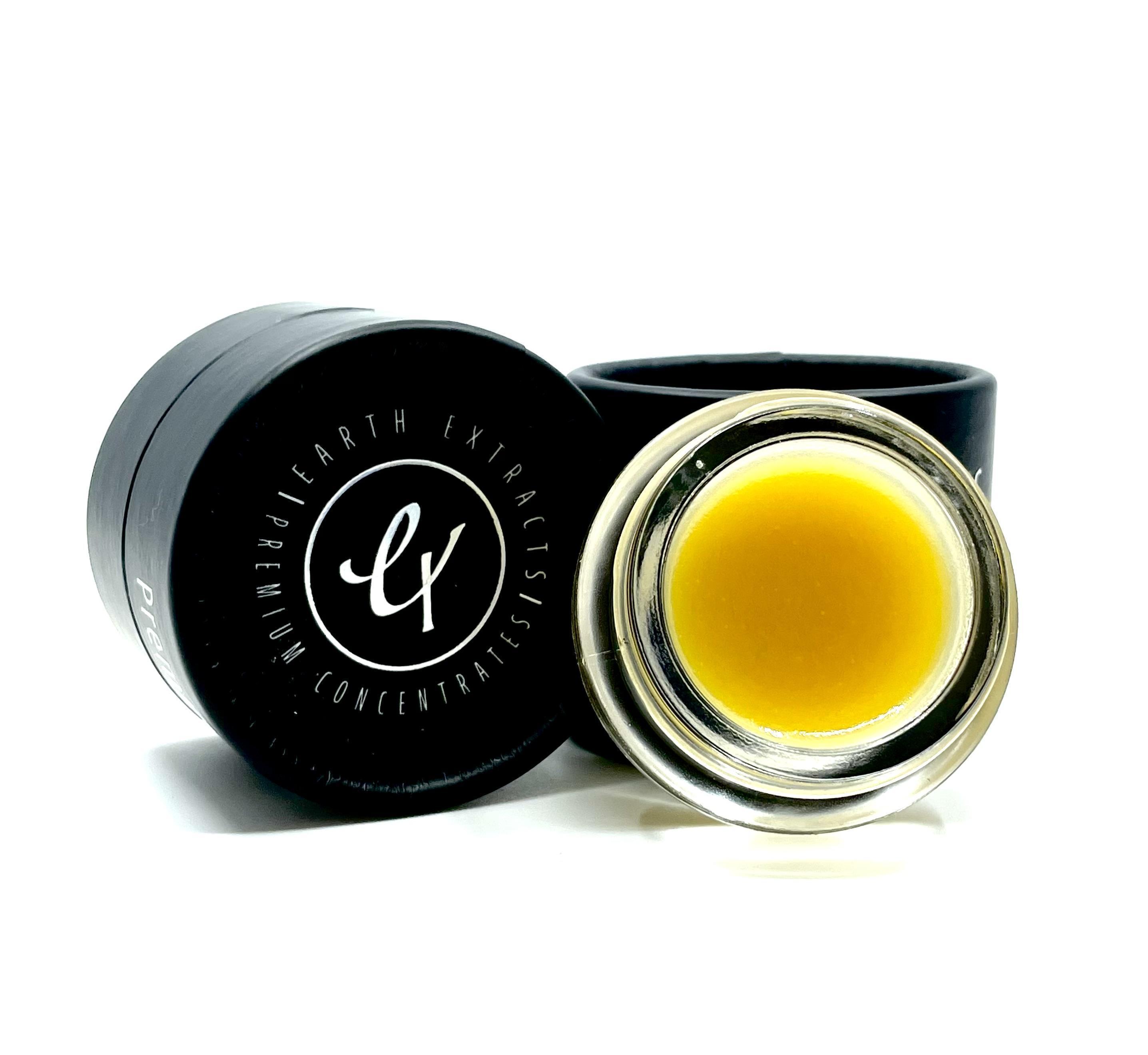 Photograph of product: Earth Extracts Live Resin Super Maple Terp Sugar