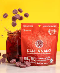 Photograph of product: CRAN POMEGRANATE 100MG NANO VEGAN GUMMIES