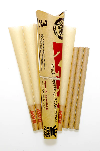 Photograph of product: RAW | King Size | Black Cones | 3pk