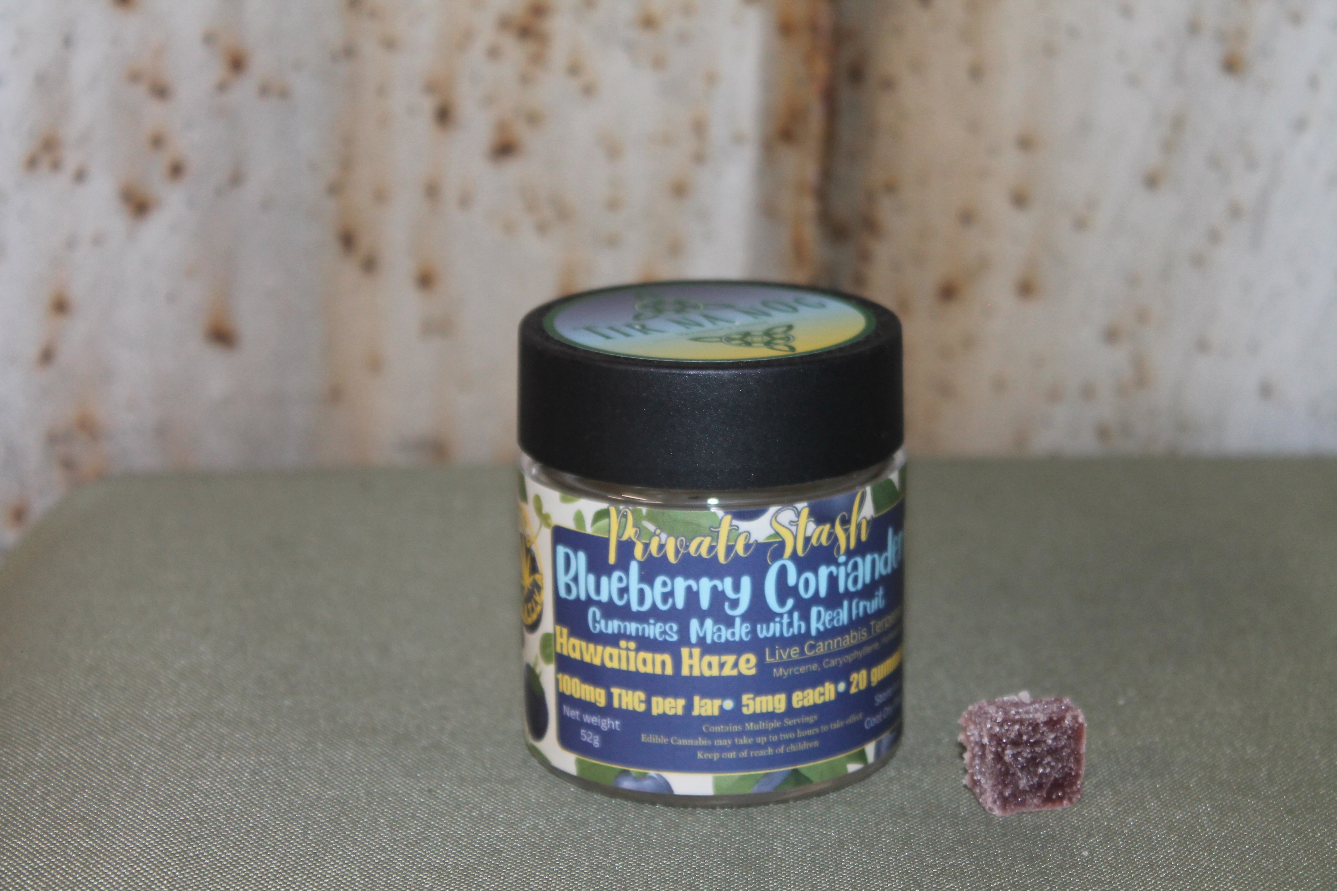 Photograph of product: Tir Na Nog I Blueberry Coriander Gummies (Hawaiian Haze Strain)