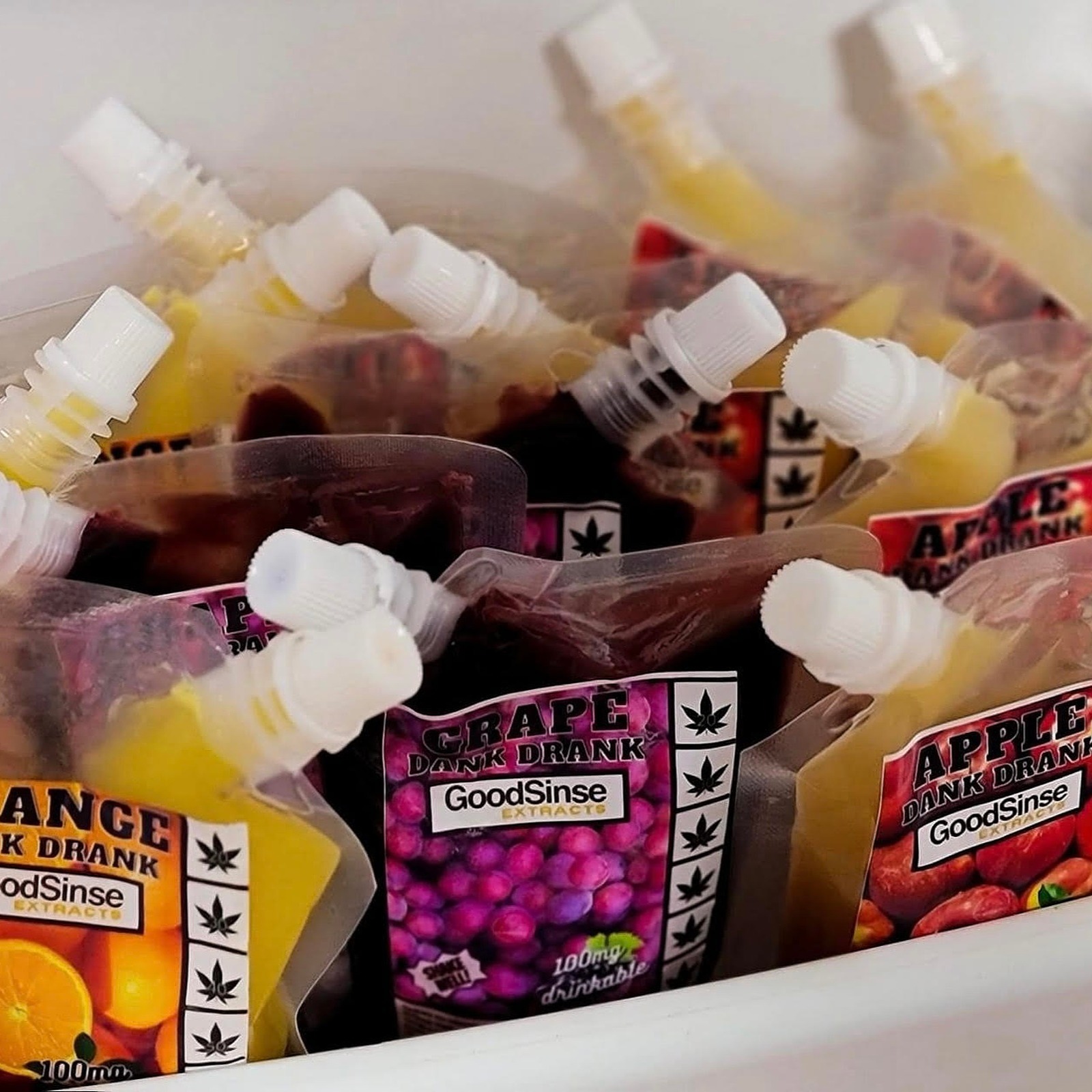Photograph of product: Pink Lemonade 100mg Dank Drink By GoodSinse